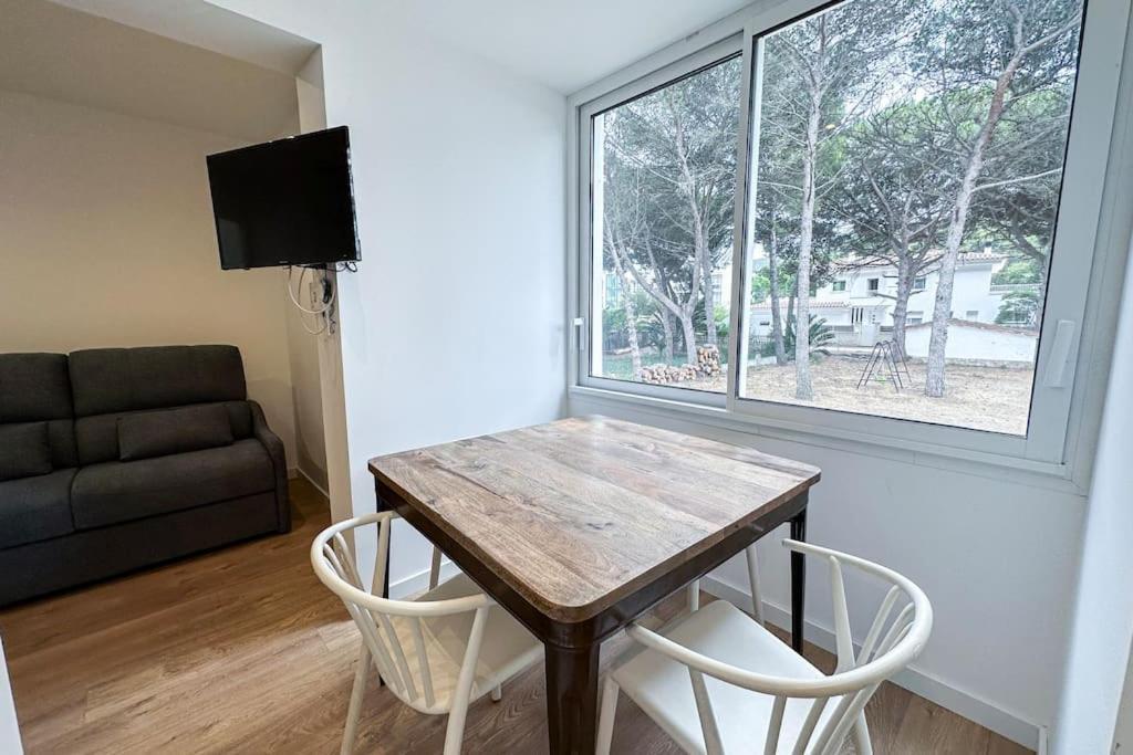 Can Romy Appartement T2F A 20M De La Plage De Cala Montgo L' Escala Luaran gambar